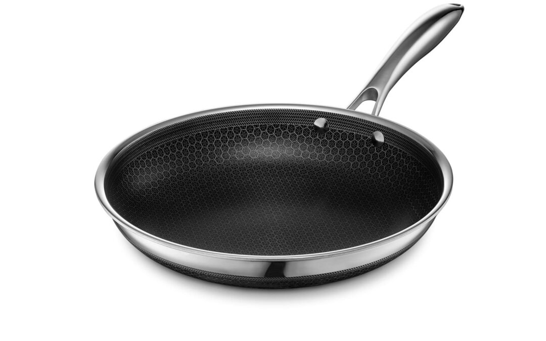 HexClad Hybrid Nonstick Frying Pan Review: Master Chef Approved